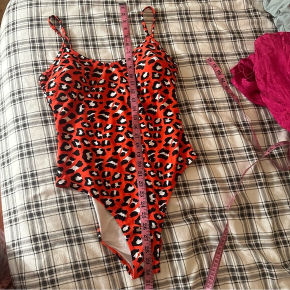 CUPSHE Women's Red V Neck Leopard Print Cut Out Back One Piece Swimsuit NWT XL - Picture 14 of 14